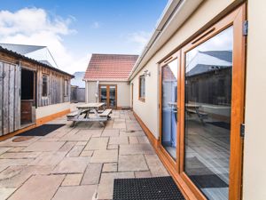 Photo 19- click for photo gallery